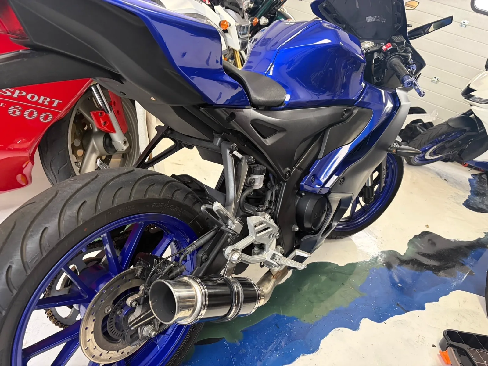 2024 Yamaha YZF-R125 – rear and exhaust