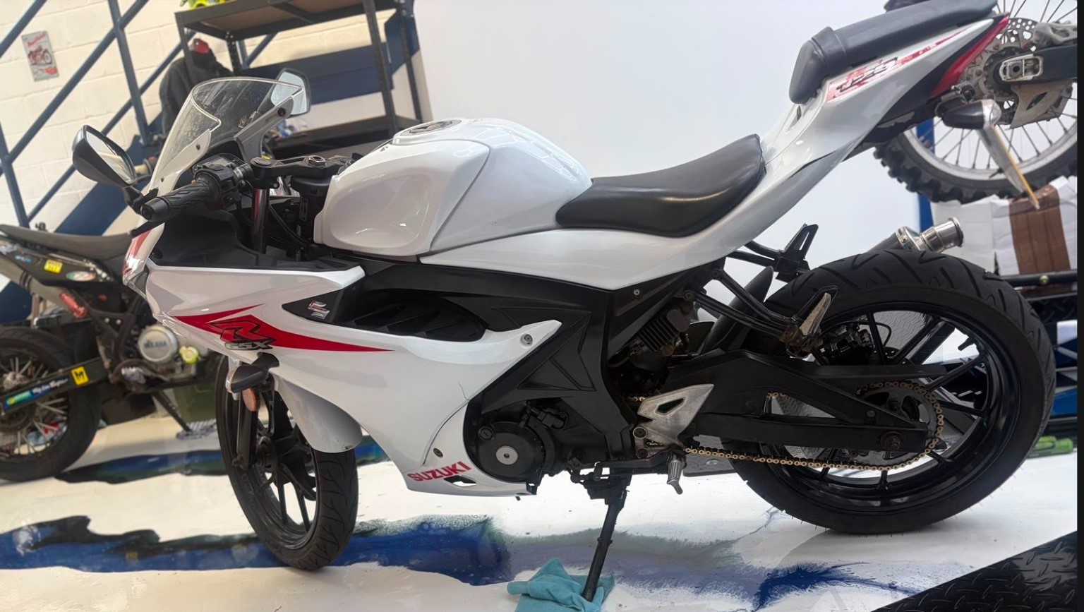 Yamaha - Angle 4